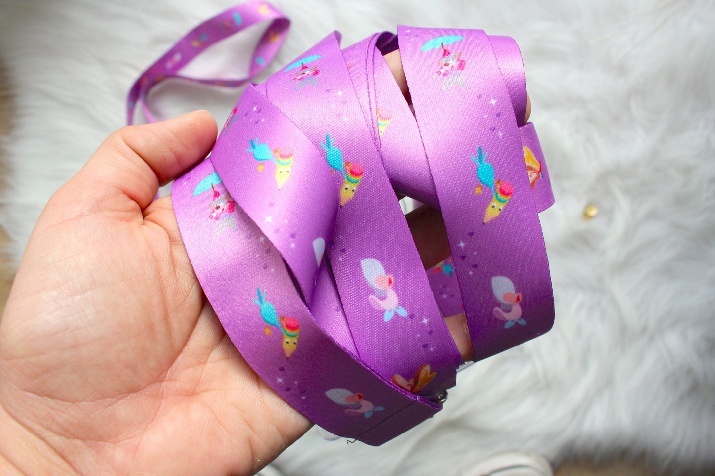 Lanyard (pin & annual passport) Alice in Wonderland