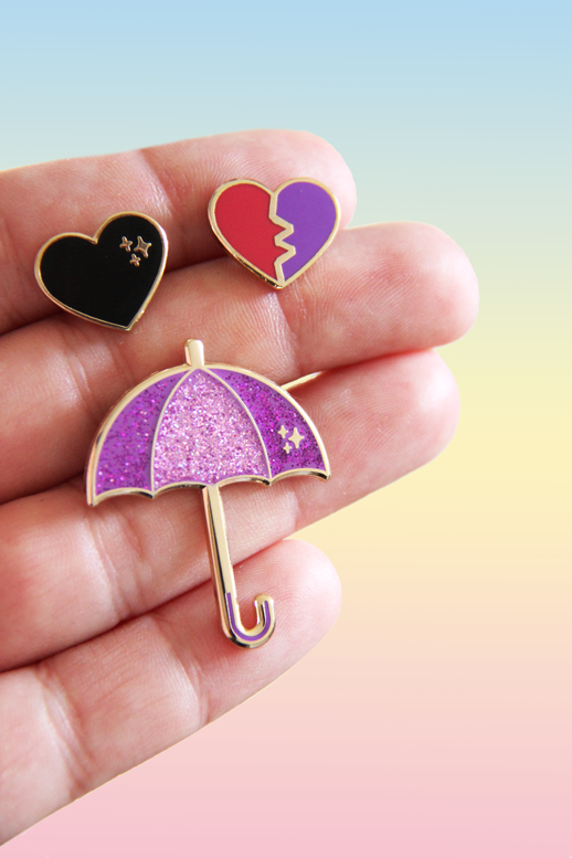 <transcy>Pin's: Umbrella / Loner / Twins</transcy>